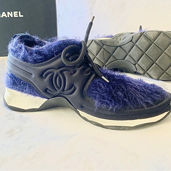 Chanel sneakers - Picture 1 of 7